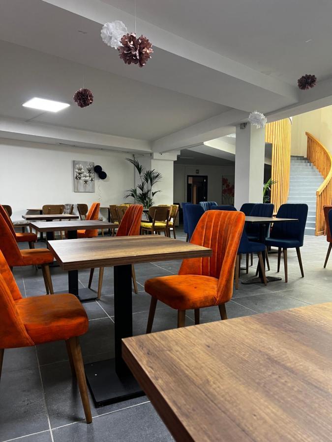Hotel Aviation Saint-Gilles Zewnętrze zdjęcie