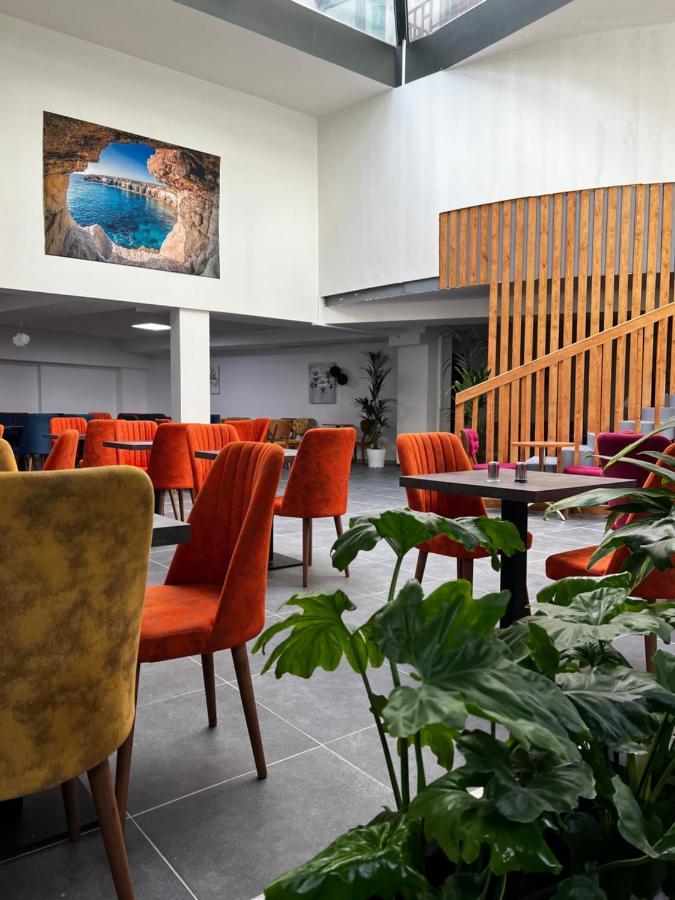 Hotel Aviation Saint-Gilles Zewnętrze zdjęcie
