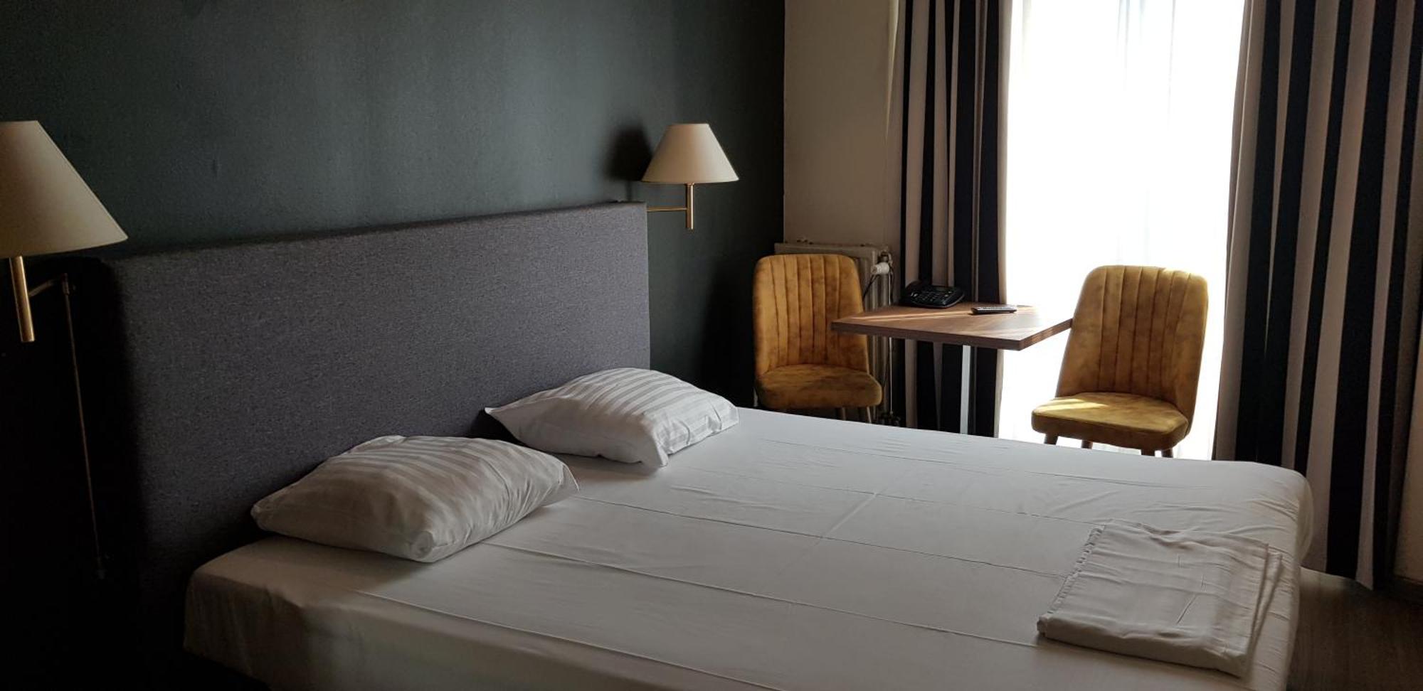 Hotel Aviation Saint-Gilles Zewnętrze zdjęcie